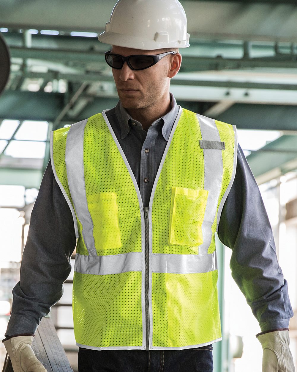 Kishigo Premium Brilliant Series® Three-Pocket Zippered Mesh Vest