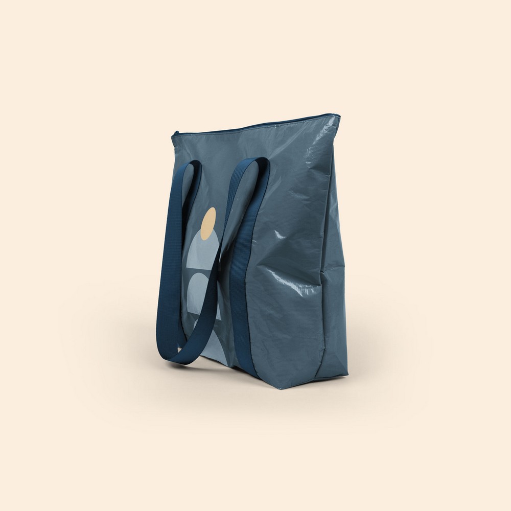 Twinkles Even More - Laminated Non-Woven Rpet