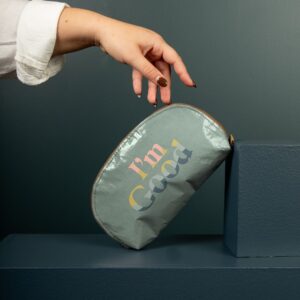 Glam Clam - Laminated Non-Woven Rpet