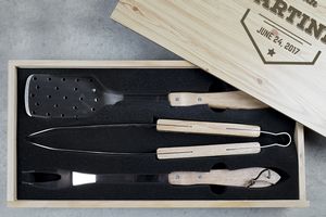 3-Piece BBQ Set in Wooden Pine Box