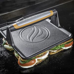 BLACKSTONE Cast Iron Griddle Press Size Large