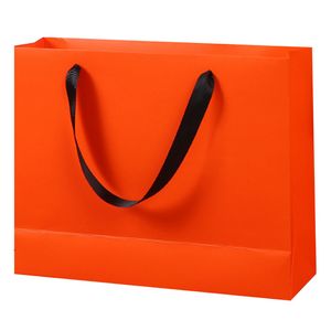 Fashionable And Convenient Handbag