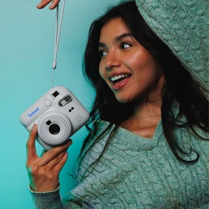 Fujifilm Instax Mini 12 Camera Bundle