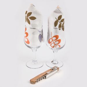Napa Picnic Basket w/Service for Two