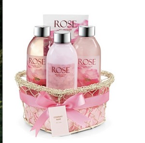 Rose Fragrance Heart Shaped Spa Basket