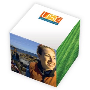 SouvenirÂ® Sticky Noteâ„¢ 3" x 3" x 3" Cube