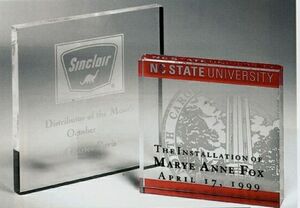 Square Paperweight Award (3"x3"x3/4")