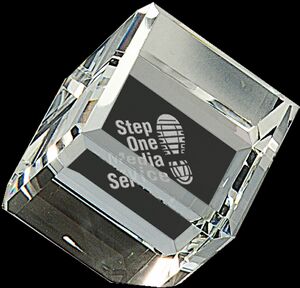 Capri Beveled Cube Award 2.5" Medium
