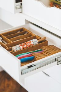 Expandable 8-Compartment Drawer Organizer