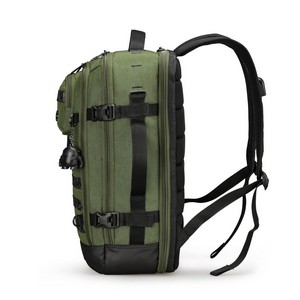 SwissDigital® BERG PRO USB Charging Port Camera Backpack