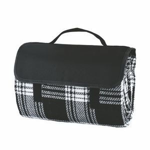 TrueÂ® Dineâ„¢ Picnic Blanket in Black Plaid