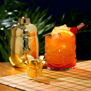Viski® Pacific Pineapple Shaker